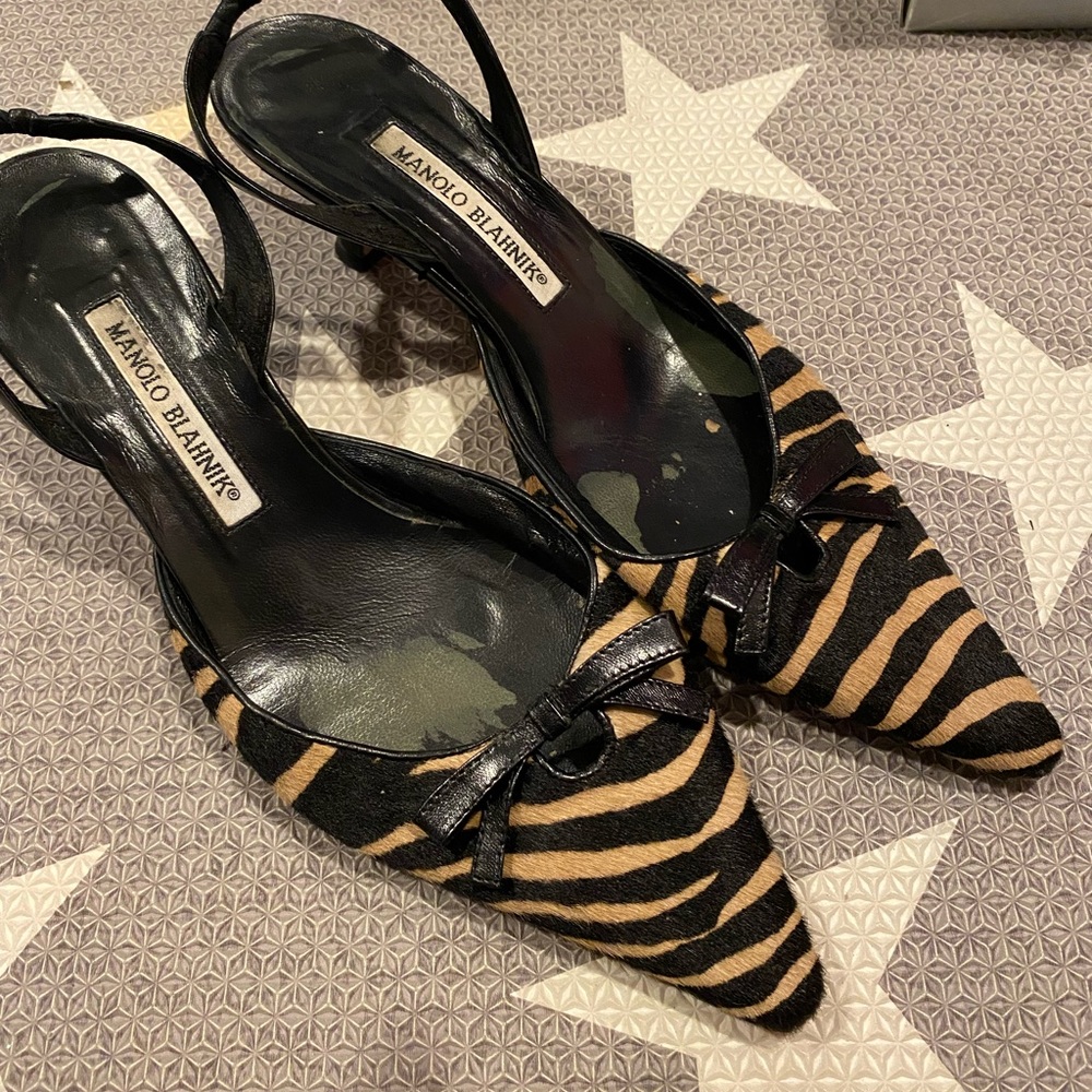 Manolo Blahnik size 8 Womens 8W 37-1/2EU